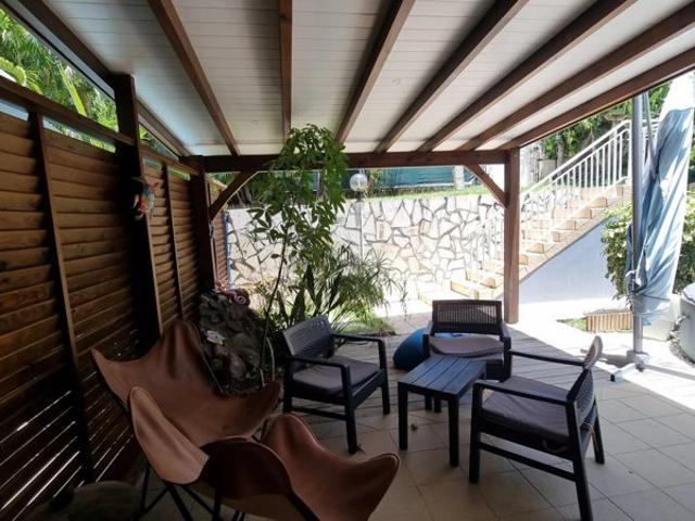 DIAMANT BEAU t2 meublé avec terrasse et jardin dans petite copropriété