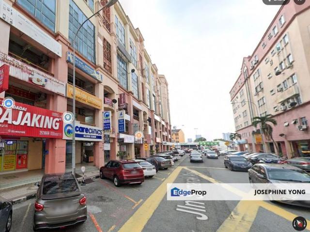 DIAMOND SQUARE COMMERCIAL CENTRE For Rent