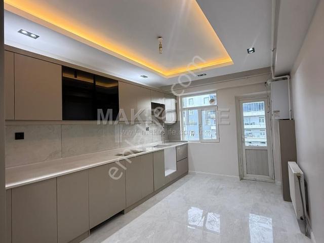 Diclekent Cami Arkası Full Yapılı Satılık 3+1