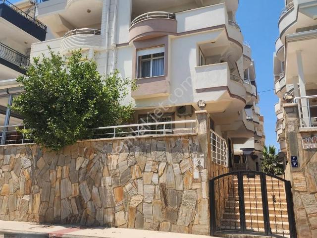 Didim Altınkumda Denize 700 Metre Yabancıdan Satılık 4+1 Villa