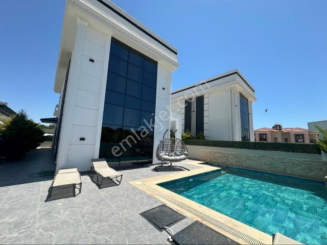 Didim Çamlıkta 3koya Yakın Tam Müstakil Havuzlu Villa Eşyalı