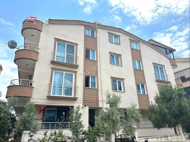 Didim Cumhuriyet Mahallesi’nde Geniş Teraslı 2+1 Dubleks Fırsatı!