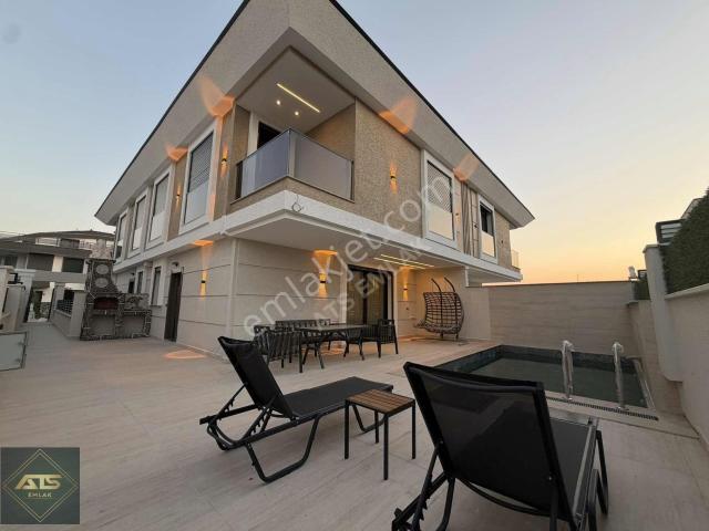 Didim Efeler De Müstakil Girişli 3+1 Satılık Villa