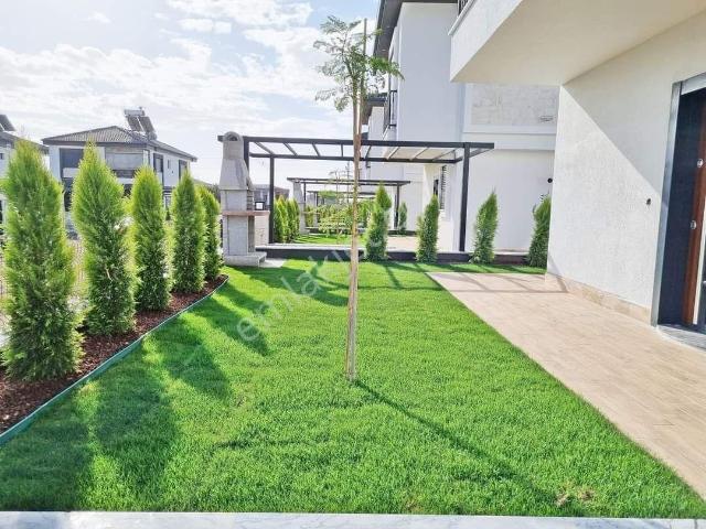 Didim Efeler Mah Satılık 3+1 Müstakil Villa