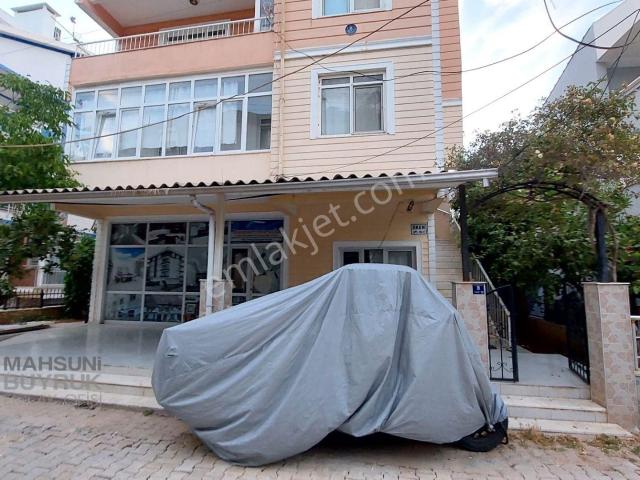 Didim Efeler Mahallesi'nde Satılık Dükkan