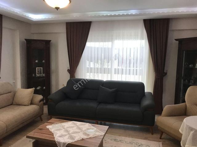 Didim Efelerde 2+1 Ayrı Mutfak Bahçeli Eşyalı Daire