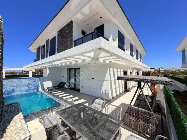 Didim Efelerde Sıfır 3+1 Eşyalı Villa | 4 Cephe | Krediye Uygun