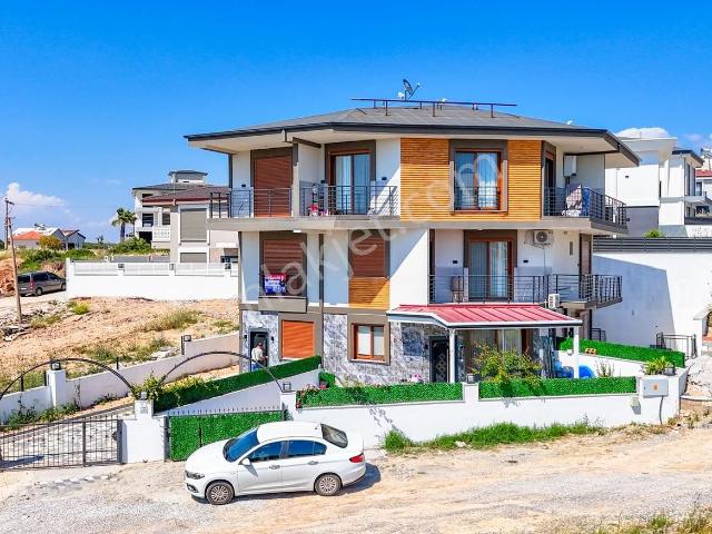 Didim Hisar Mahallesinde Muhteşem Mustakil 4+1 Sıfır Tripleks