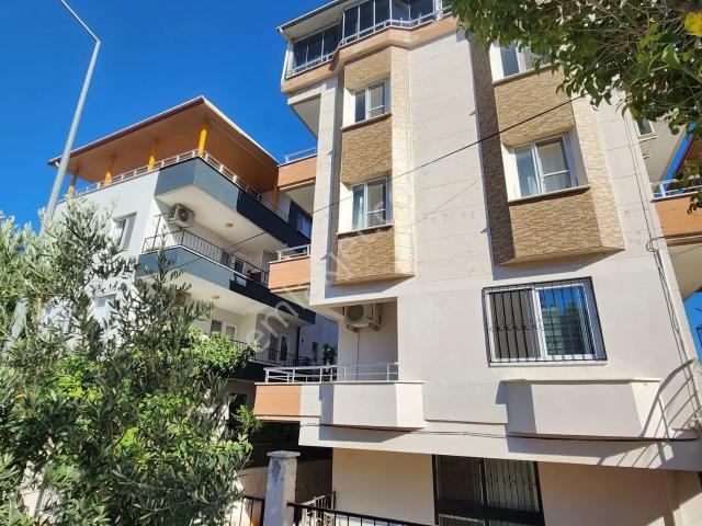 Didim Merkezde 1+1 Ayrı Mutfak Ara Kat Daire