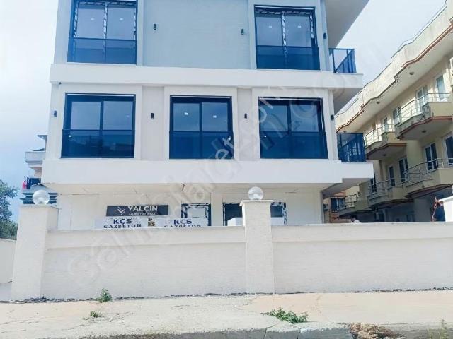 Didim Merkezde Cumartesi Pazarı Yanı Sıfır Asansörlü 2+1