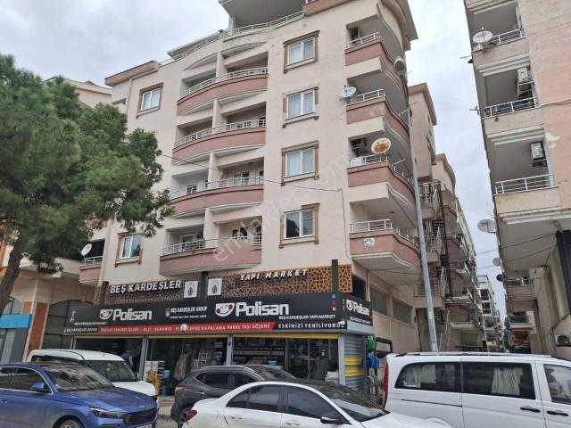 Didim Merkezde Satılık 2+1 Ayrı Mutfak Arakat ön Cephe Geniş Daire