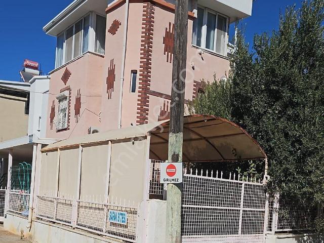 Didim Mersindere Plaj Yanı Kapalı Mutfak 180 M2 Kullanımlı Villa
