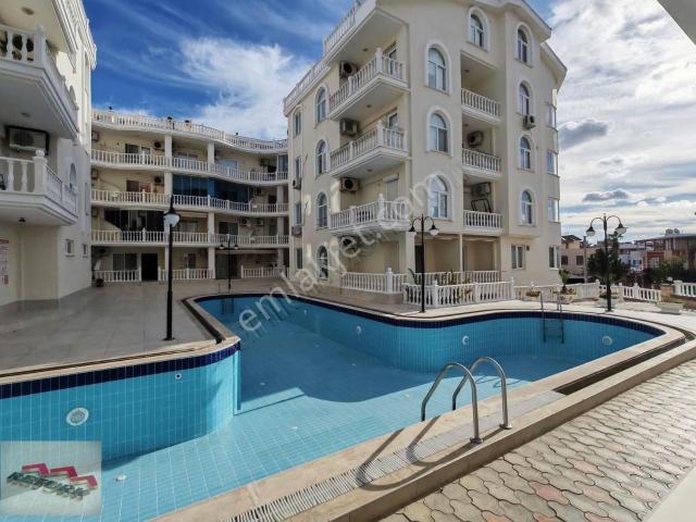 Didim Retürkten  Mavişehirde Havuz Manzaralı 3+1 Daire