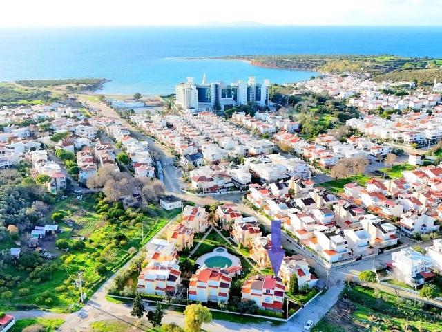 Didimde Denize Yakın Köşe Villa Havuzlu Özel Sitede Yeni Ev