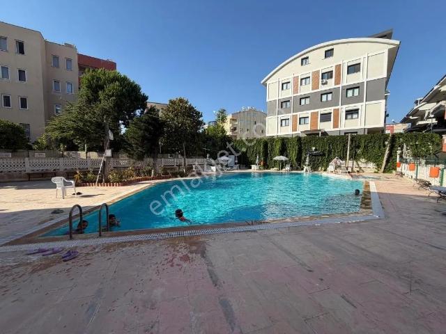 Didimde Havuzlu Eşyalı 3+1 Satılık Daire