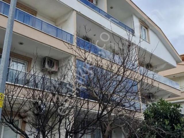 Didimde Kiralık 1+1 Esyasiz Oldukça Geniş Hastaneye 300 Mt