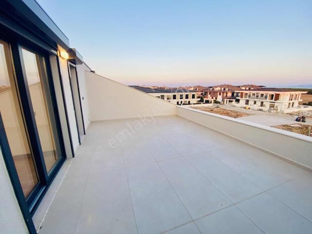 Didim'de Site İçerisinde 3+1 Akıllı Sistemli Villa