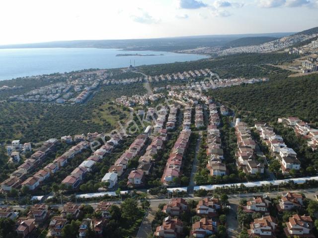 Didm Akbükte Geniş Bahçeli / Deniz Manzaralı Satılık Yazlık