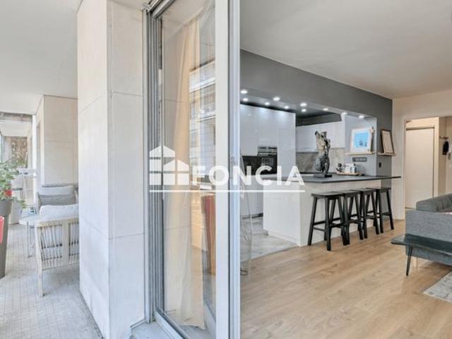 Didot: immeuble moderne 3 pieces de 74m2+ balcon de 15m2 avec cave et parking