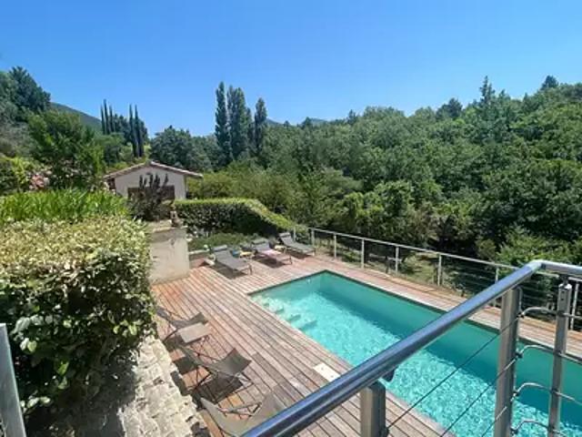 Dieulefit 26220 Achat / Vente maison 9 pièces t9 piscine terrasse