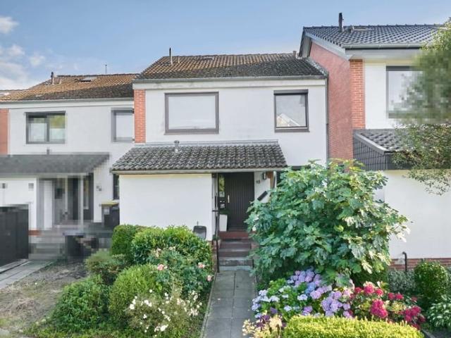 Modernisiertes Reihenmittelhaus in Stade Schölisch!