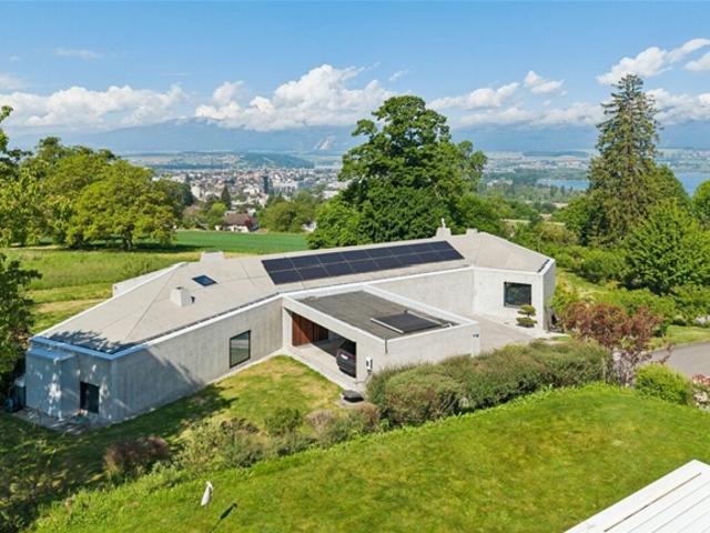 Die Villa eines zeitgenössischen Architekten im Herzen einer privilegierten Umgebung