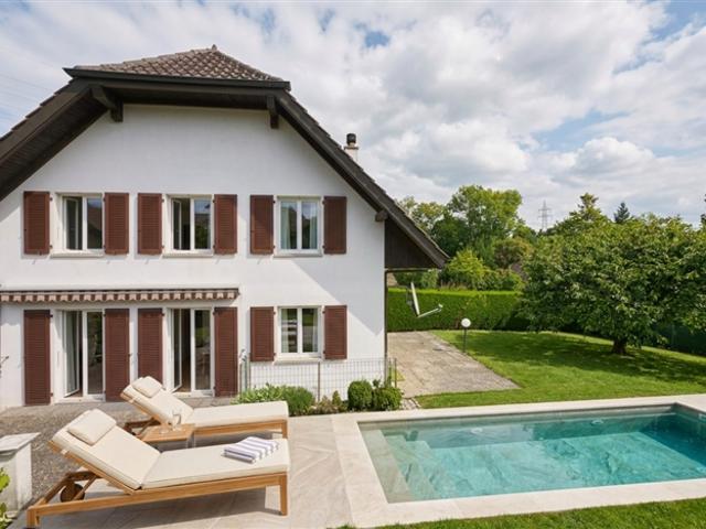 Die Zwillingsvilla Le Mont sur Lausanne