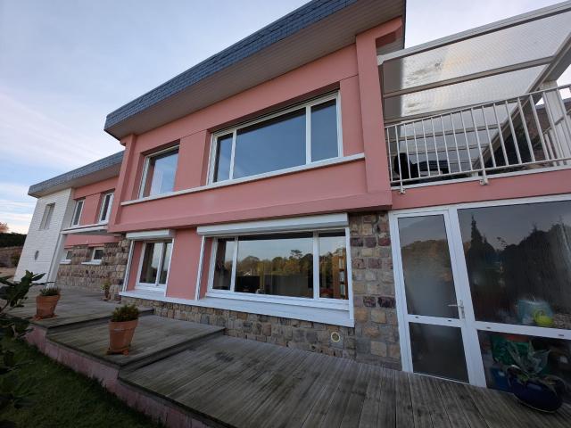 DIEPPE QUARTIER RECHERCHE MAISON VUE SUR MER 4CH + BUREAU GARAGE PARKING TERRAIN DE 983M2