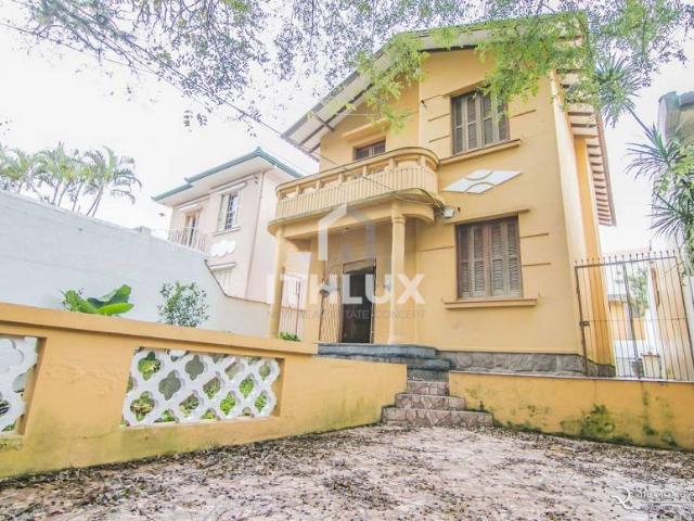 Diferenciada Casa, 141 M², Venda, 3 Dormitórios, 1 Suite, 5 Banheiros, 1 Vaga Estacionamento, PUC, Partenon, POA/RS, Porto Alegre, PARTENON