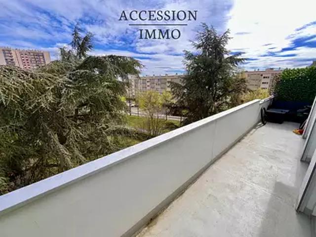 Dijon 21000 Achat / Vente appartement 4 pièces t4 au dernier étage cave