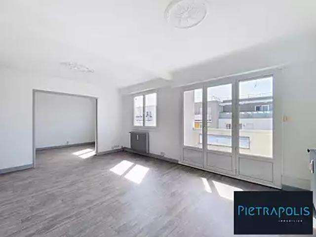 Dijon 21000 Achat / Vente appartement 5 pièces t5 au dernier étage parking