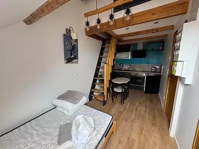 Dijon 21000 Location appartement 1 pièce t1 au dernier étage