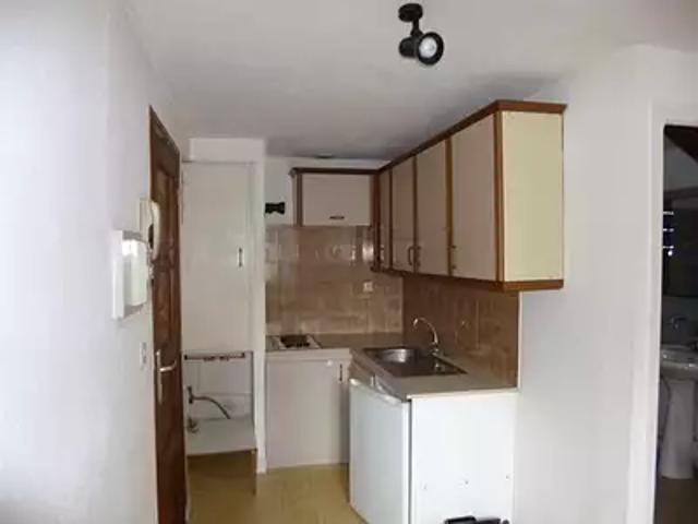 Dijon 21000 Location appartement 1 pièce t1 au dernier étage