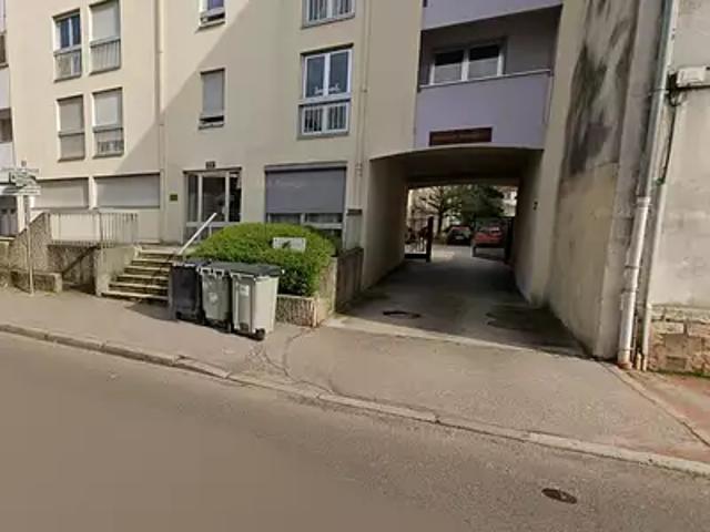 Dijon 21000 Location parking au dernier étage
