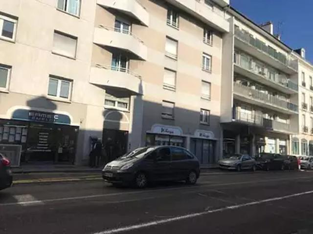Dijon 21000 Location parking au dernier étage