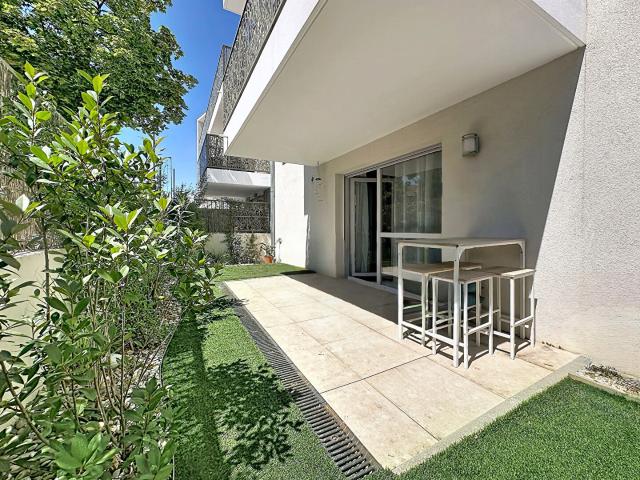 Dijon 2 pièce s 43.61 m2 rez de jardin VICTOR HUGO, garage fermé