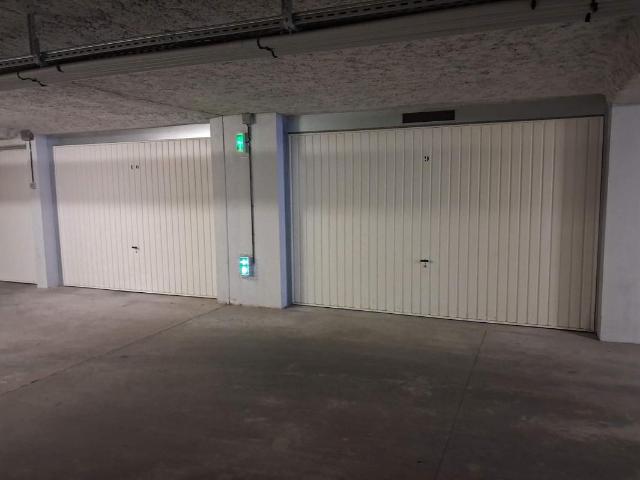 Dijon Vente Parking / Garage 21