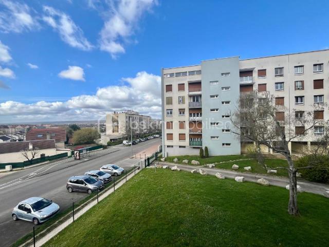DIJON Facs: Appartement 3 pièces 54m2 2 chambres, balcon