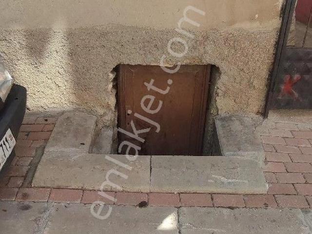 Dikilitaş'ta Satılık 2 Katlı Müstakil Ev