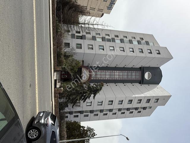 Dikmen Cad. Orman Manzaralı Site İçi 6+2 Dubleks Daire.