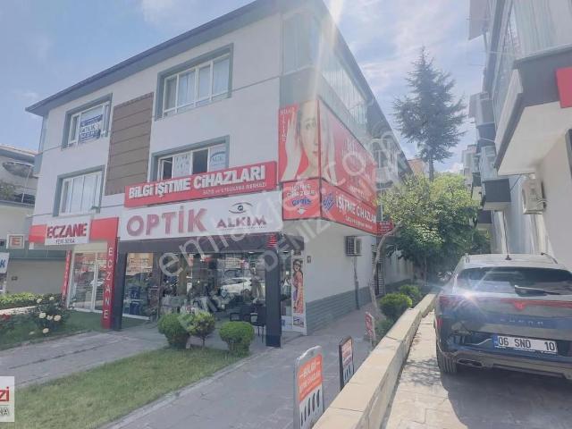 Dikmen Caddesi 29 Mayıs Hastanesi Karşısı