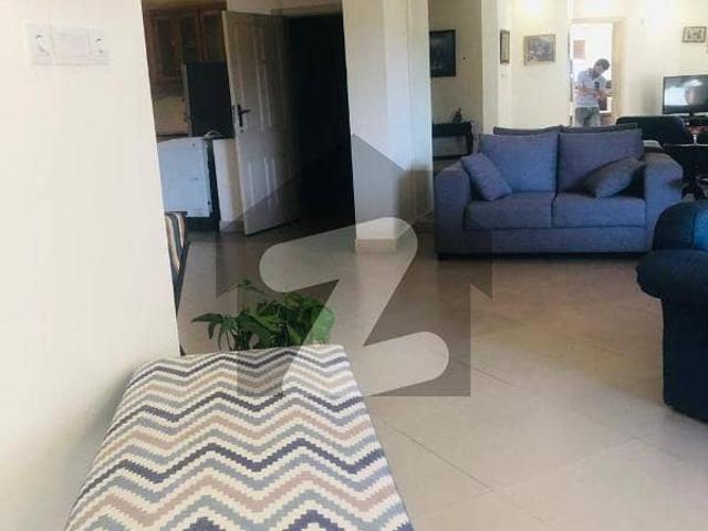Dipolomatic enclave royal 2 bed fully furnished apartment for rent