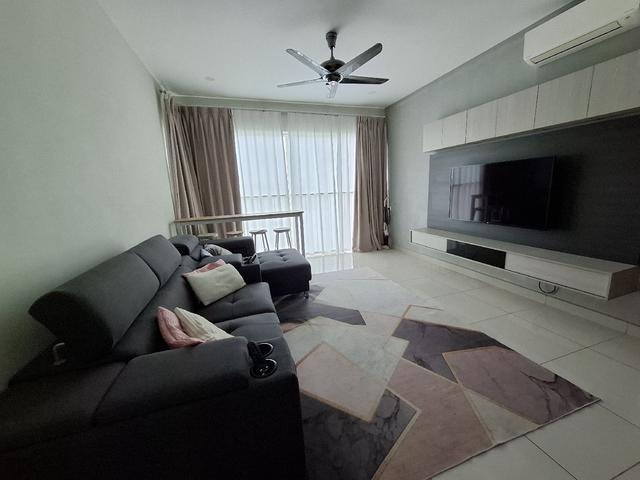 Direct Owner 1598 Sqft with Private Lift