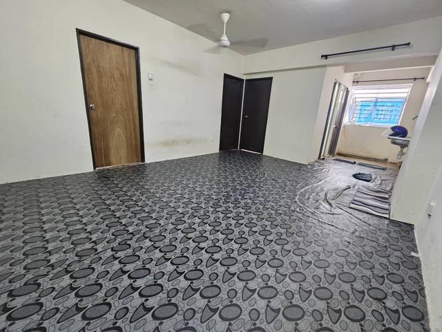 Direct Owner Corner Unit Sri Akasia Apartment for Sale
