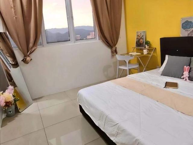 Direct owner master&   for rent @queensbays /