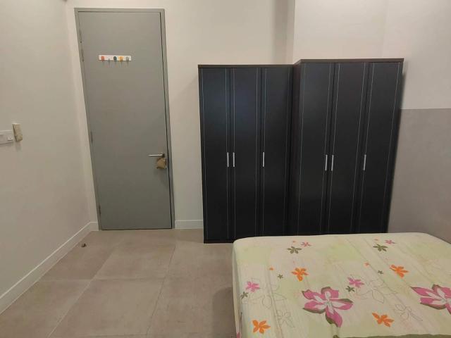 Direct Owner Medium Window Room [Utilities, WiFi, and Cleaning services included]