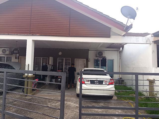Direct Owner Taman Ixora Bandar Baru Salak Tinggi Sepang
