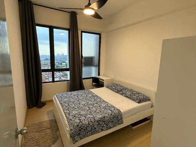 Direct Owner YouCity 3 Medium Room and Single Room Fully Furnished MRT connected with Linked Bridge