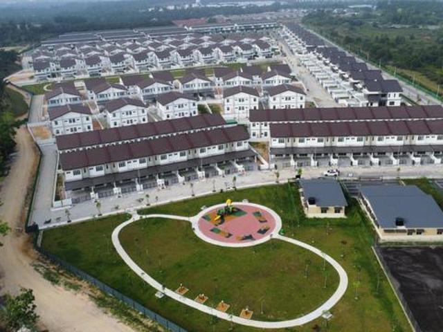 Direct OwnerDouble Storey Terrace near Lotus Bukit Mertajam No FEE