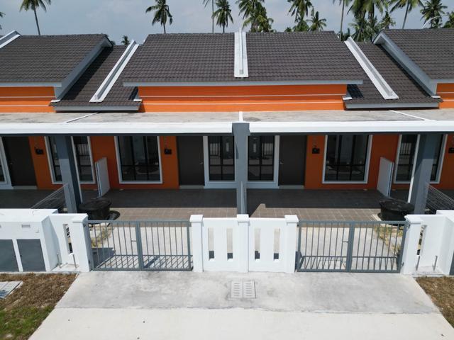 Direct Pemaju FULL Loan CASH Back 20x6492 4R2B Freehold tepi Mainroad